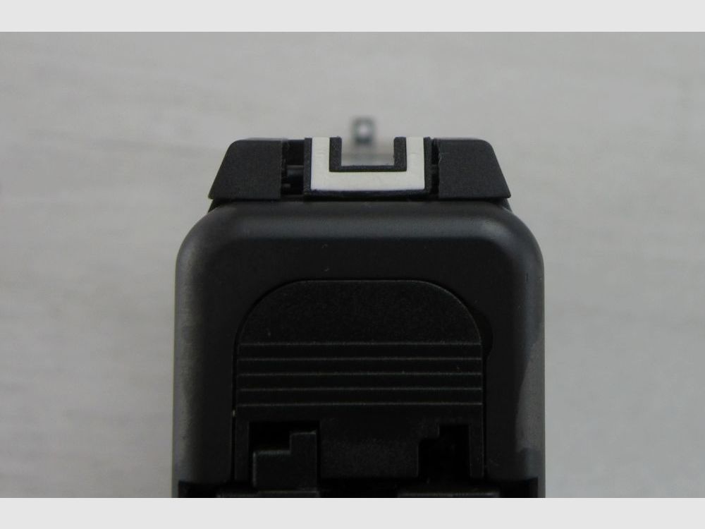 Glock Glock 17 Gen4 mit Gewindelauf