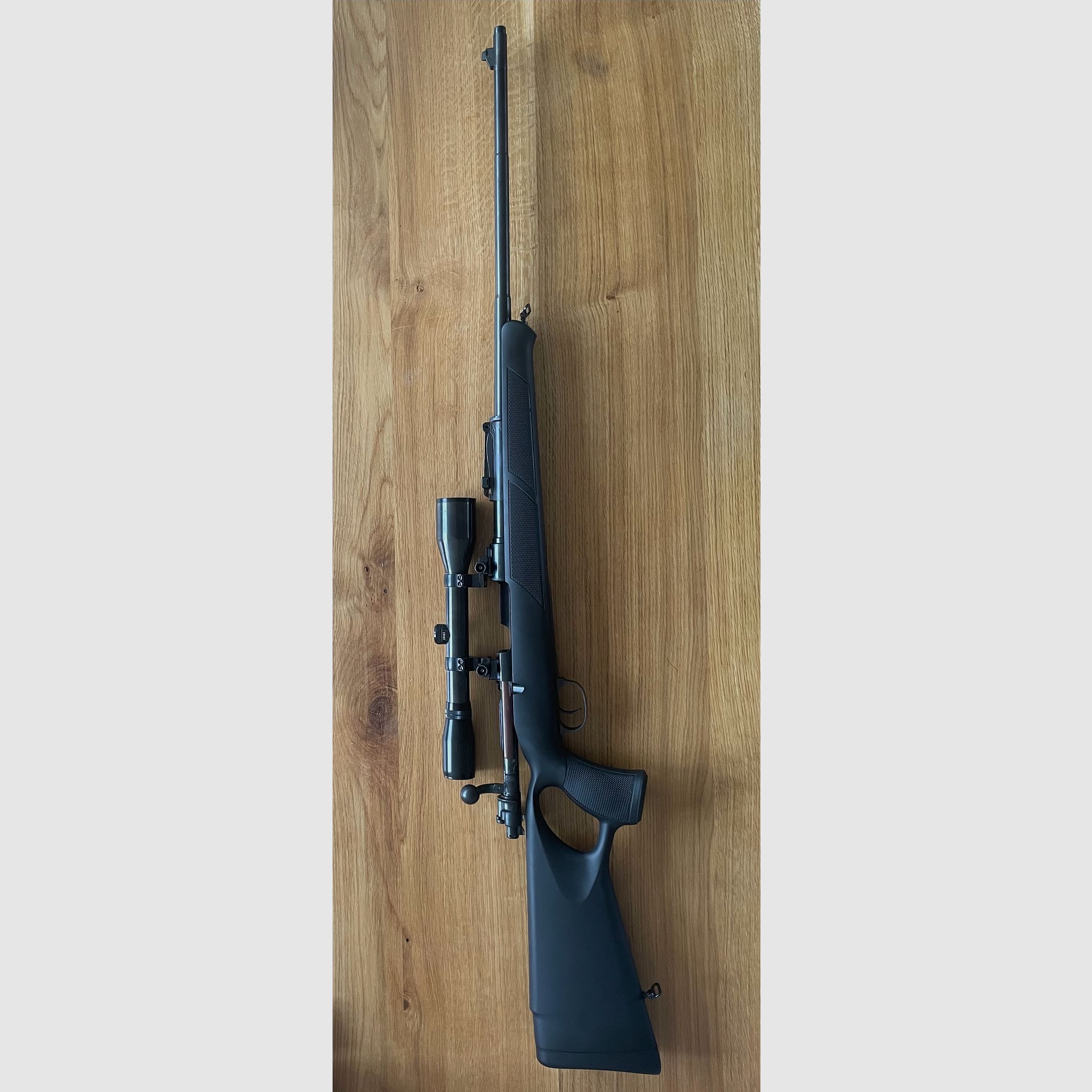 Mauser K98 mit Sabatti-Lochschaft und Sornet 6*42 Optik