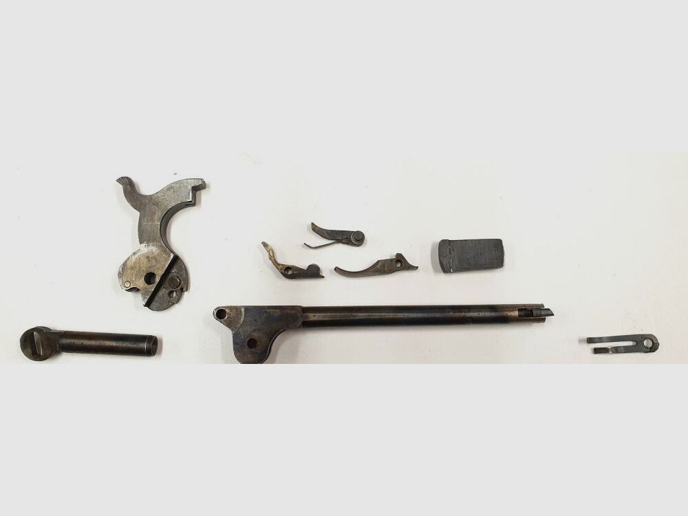 // Teilesatz/Parts-Kit/Ersatzteile-Set Revolver Navy Model Perkussionsrevolver
