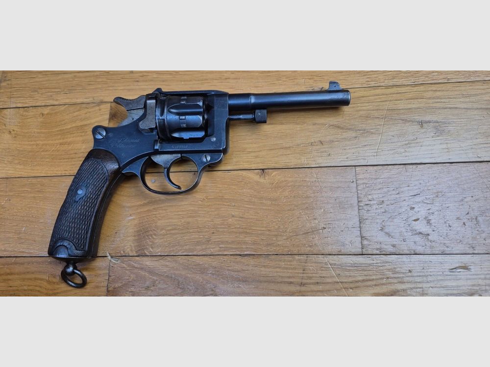 Bellissimo revolver regolamentare modello 1892 – Comune ma mitico – Apice del revolver regolamentare Made in France – Calibro 8mm92 – Mono-seriale – Arma del 1902 – Bella meccanica – Bel canna – Ottime condizioni, immagine 19 di 19