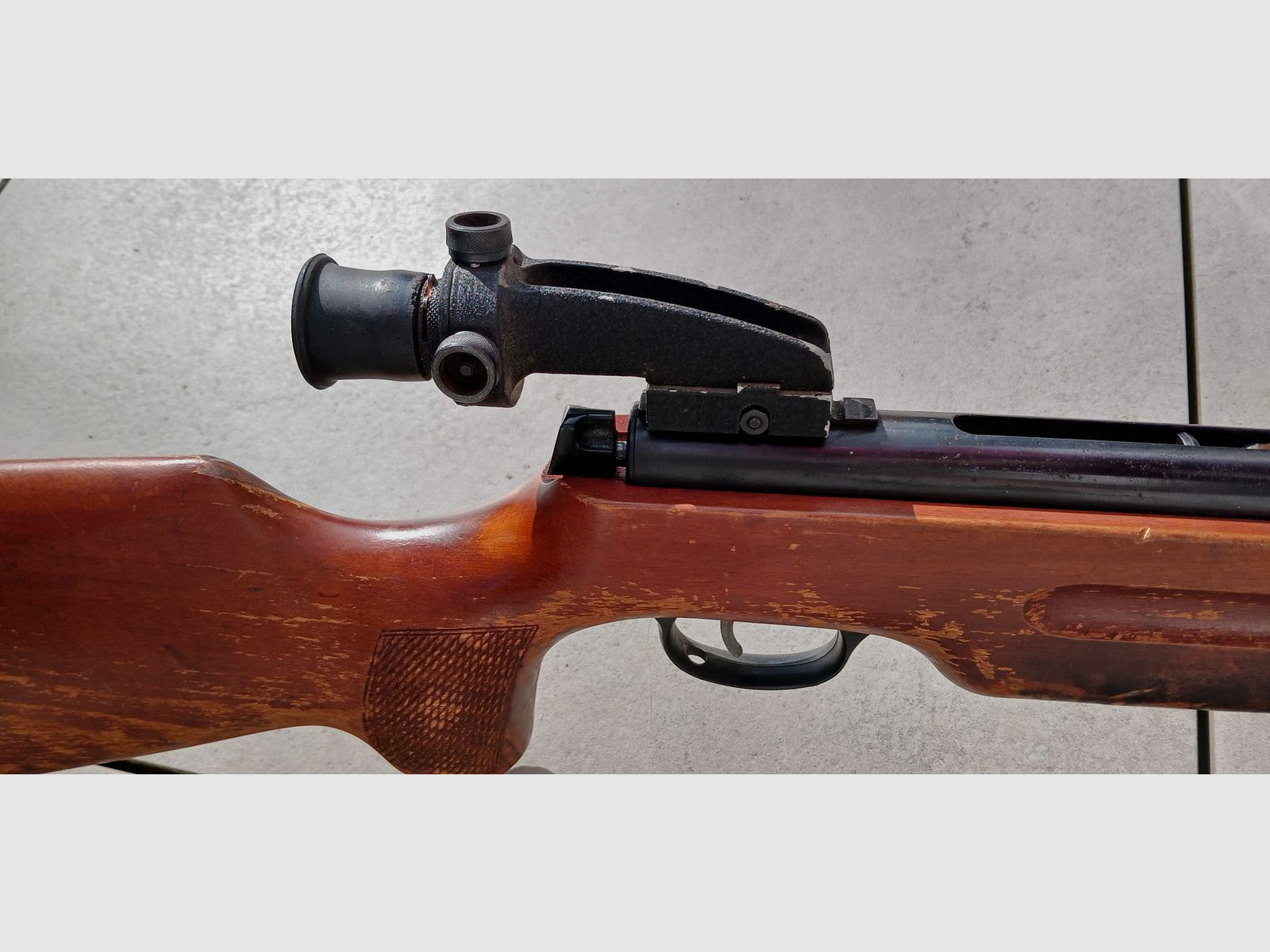 Karabinek pneumatyczny Model 311