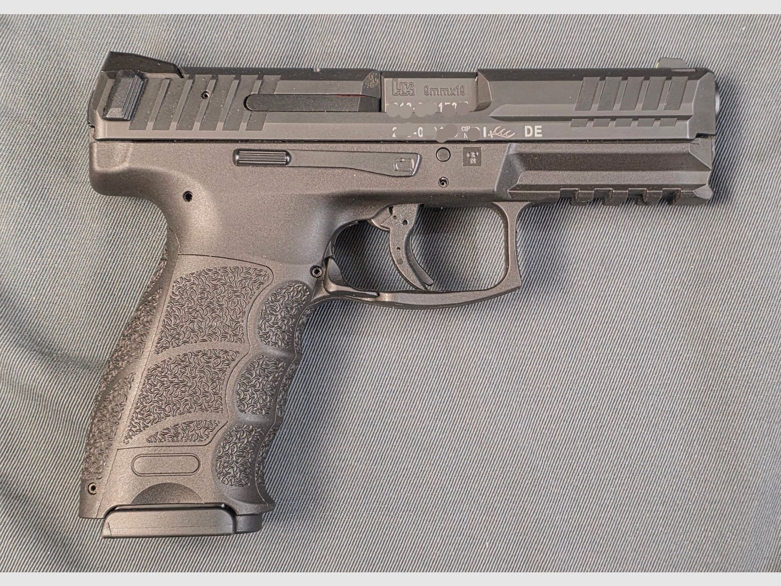 Heckler & Koch SFP9 met 5 magazijnen 9mm Topstaat