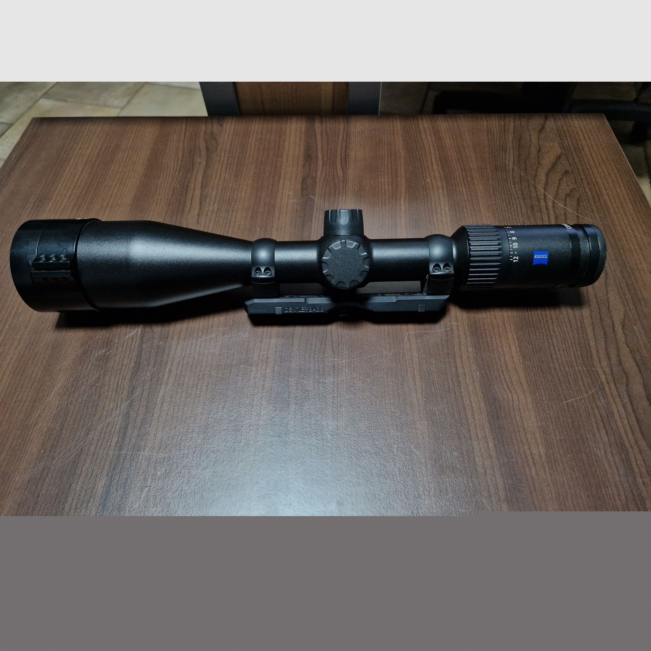 Zeiss Conquest V4 / 3-12x56, avec point lumineux