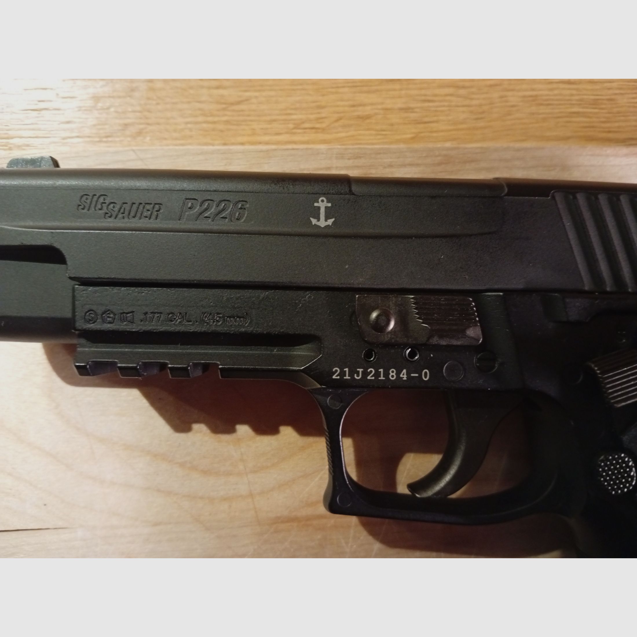 Sig Sauer P226 CO₂-pistolet – 4,5 mm Diabolo