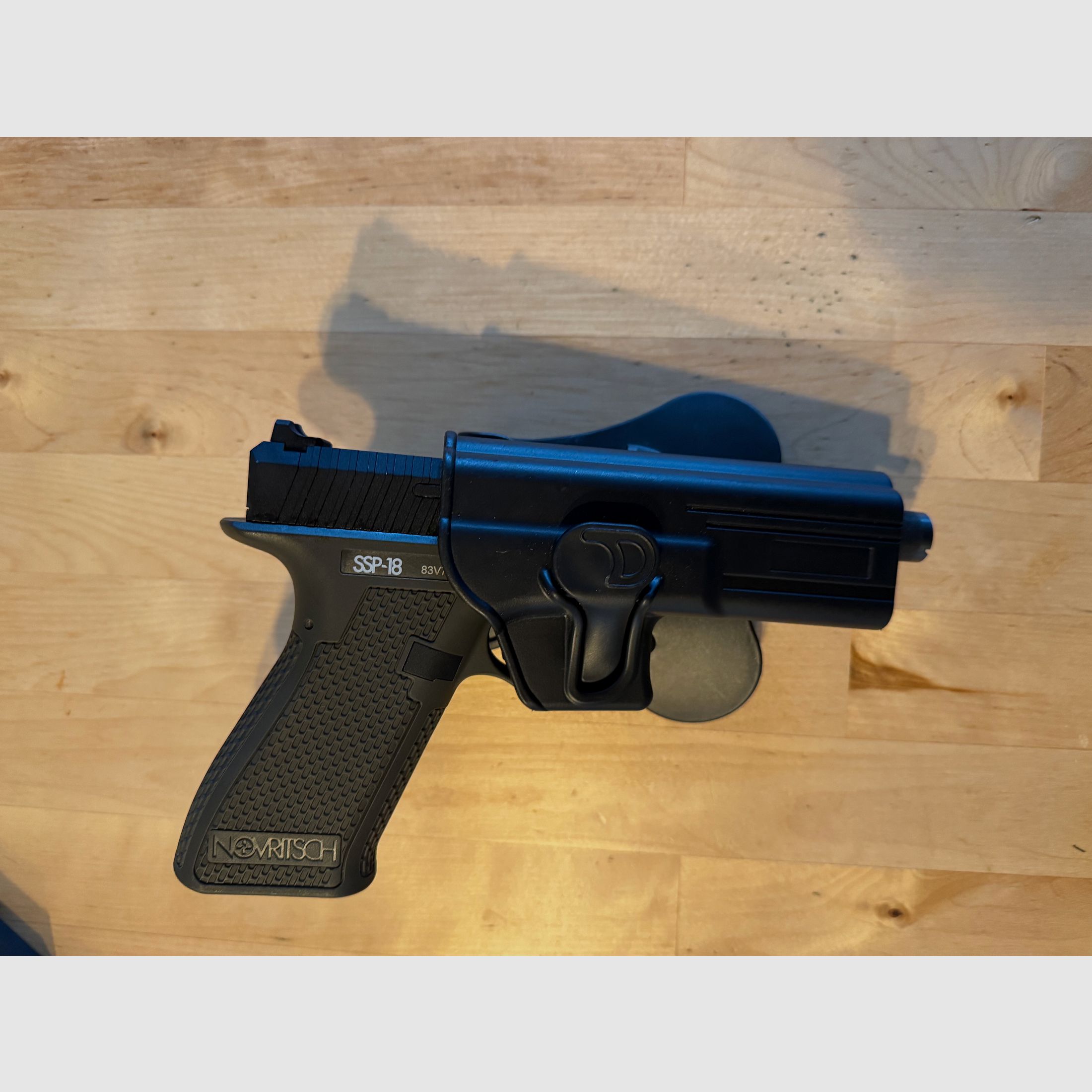 Novritsch SSP18 GBB Grün + Zubehör
