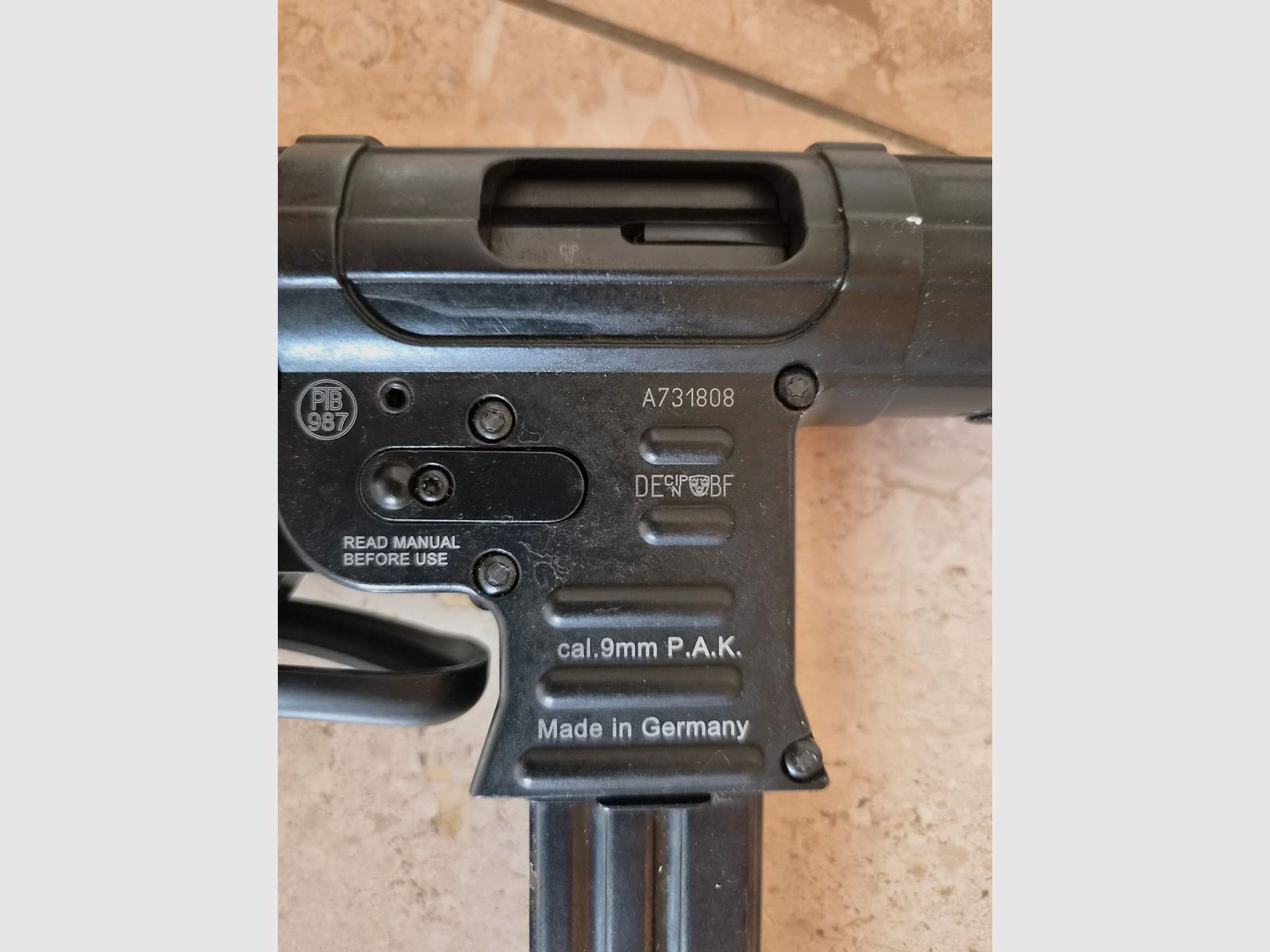 Machine pistol 9mm gas blank gun