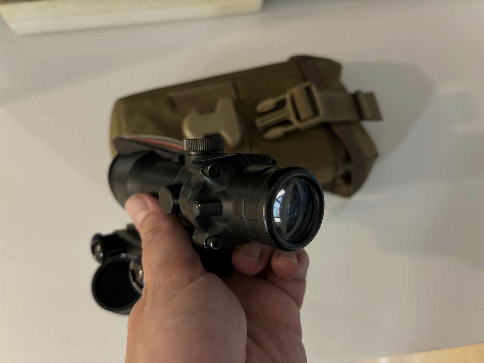 Trijicon ACOG 4x32 celownik Chevron