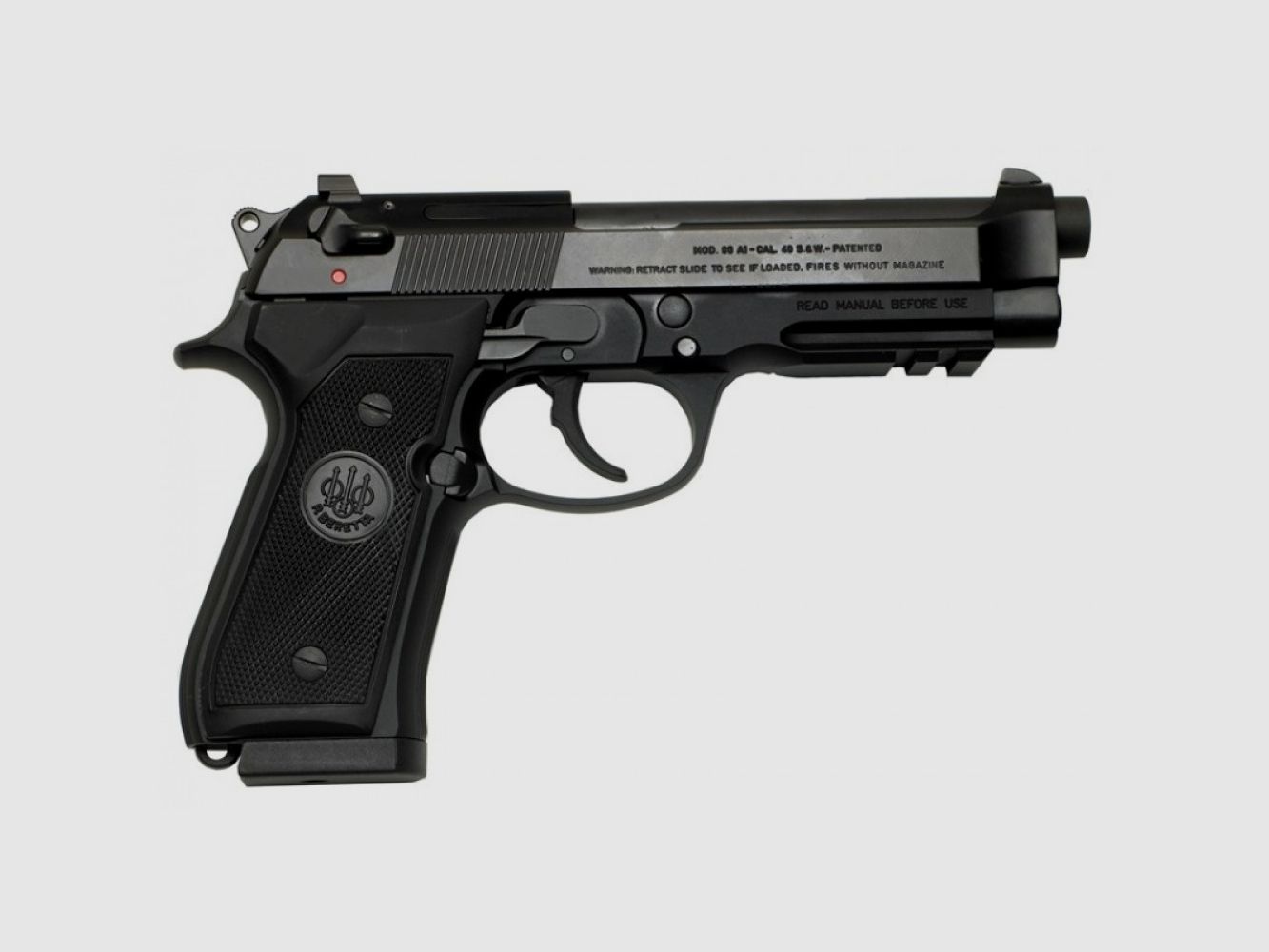 Beretta 96A1, kal. 40 S&W, SA/DA, 12 schoten