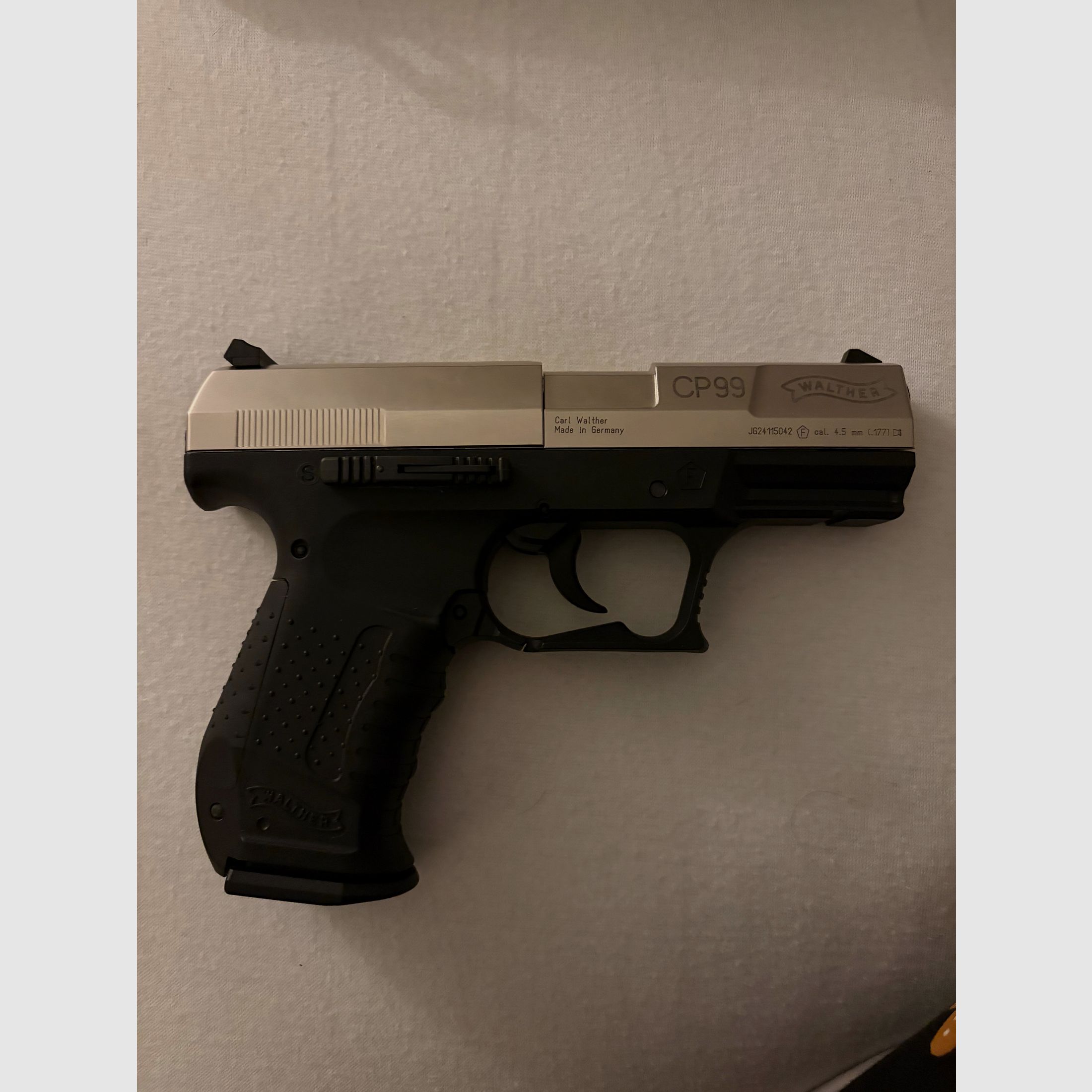 Walther CP99 CO₂ Luftpistole 4,5 mm (.177) mit Trommelmagazin