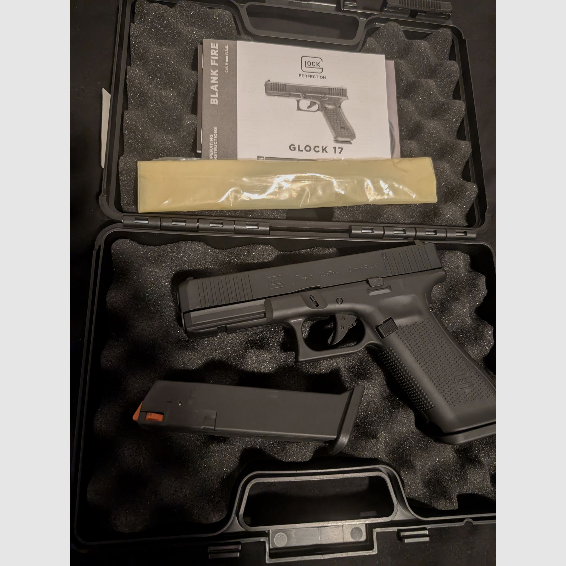 Glock 17 - Gen5 - P.A.K - 9mm + 2tes Magazin 