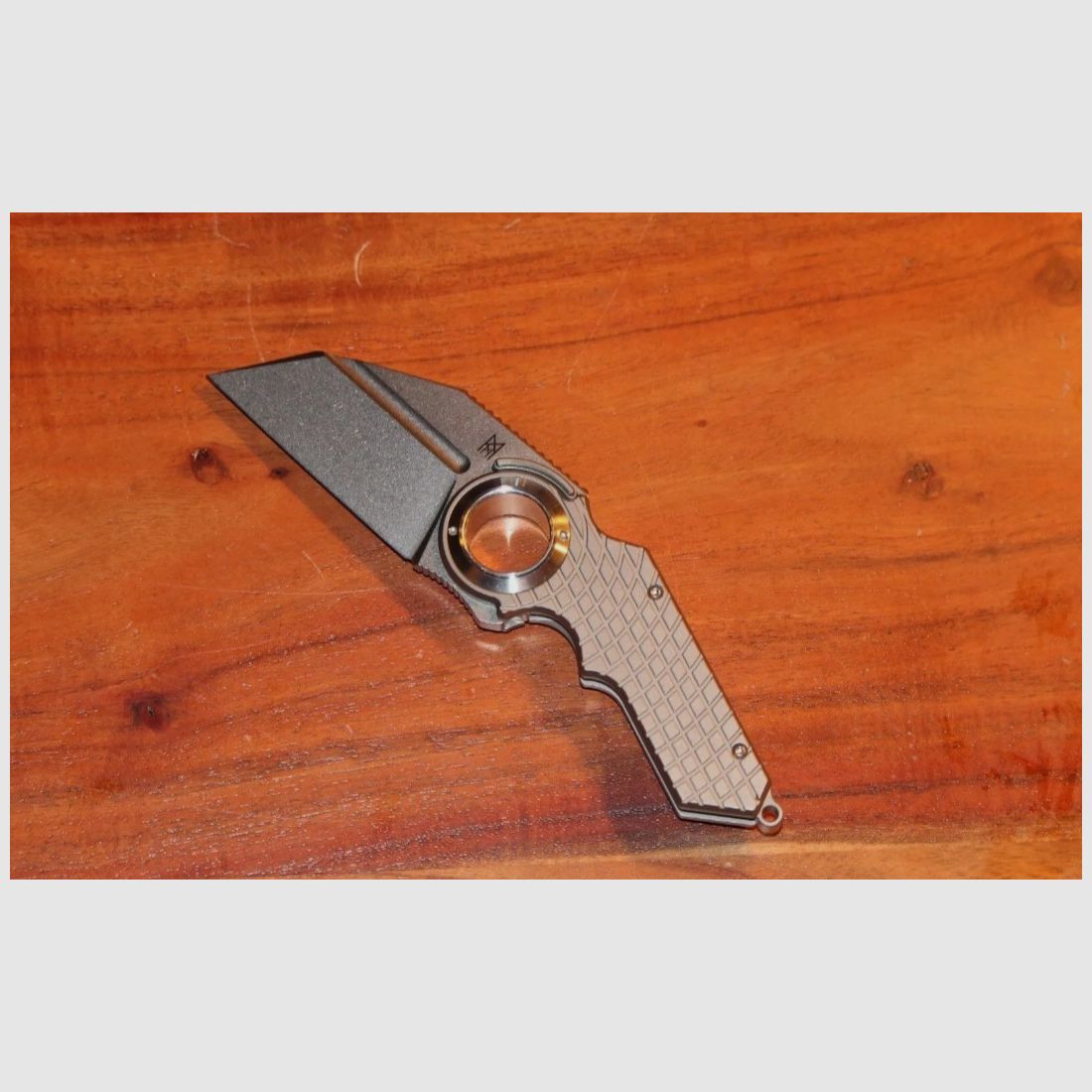 Couteau de Midgard Sleipnir V1 197/200, 200 pièces dans le monde, objet de collection