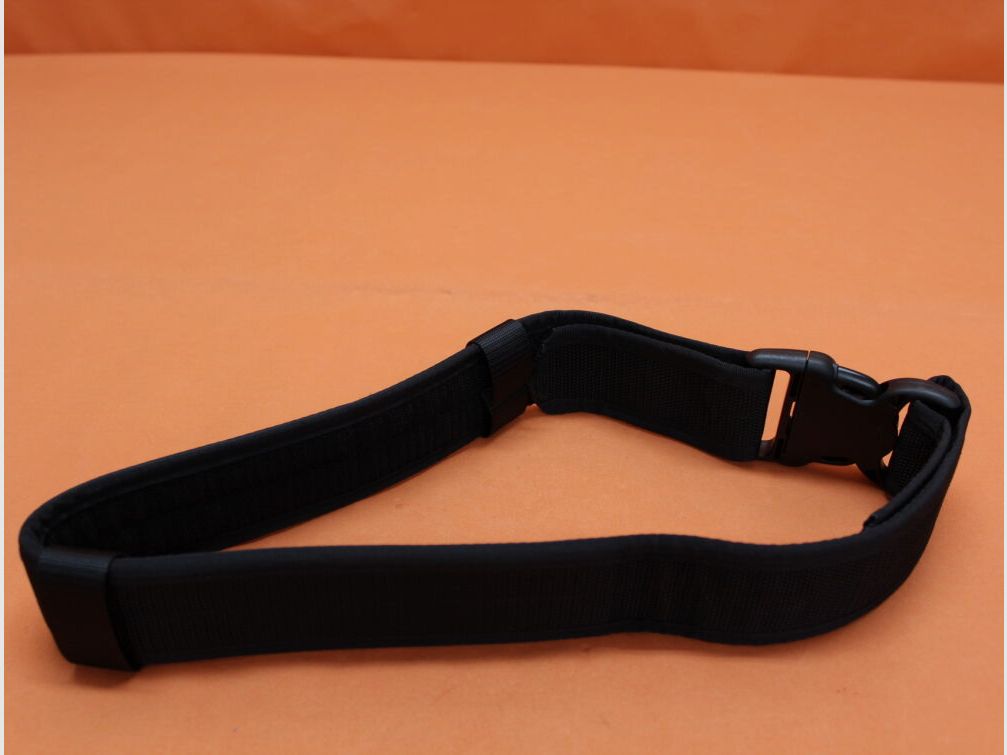 Tasmanian Tiger TT Equipment Belt outer 040 zwart (7746.040): 50mm gesp met haakklittenband binnenkant maat M