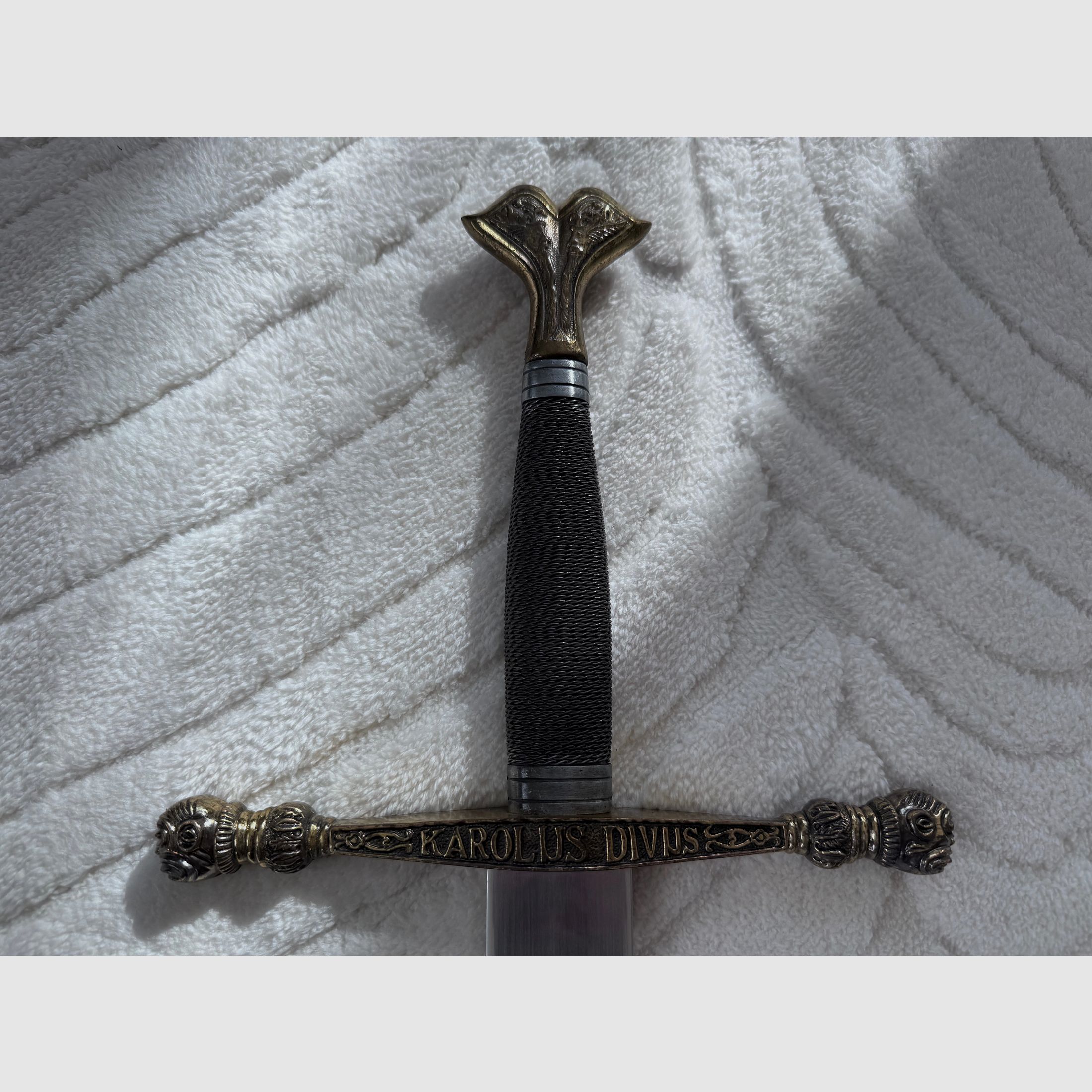 Zierschwert „Carlos V / Carolus Divus“ mit Scheide