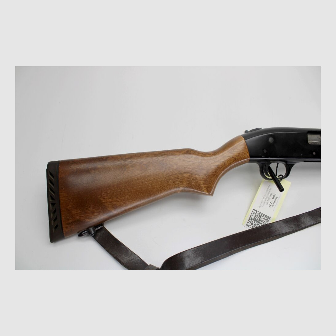 Fucile a ripetizione con calcio anteriore Mossberg 500A Slugster 12/76