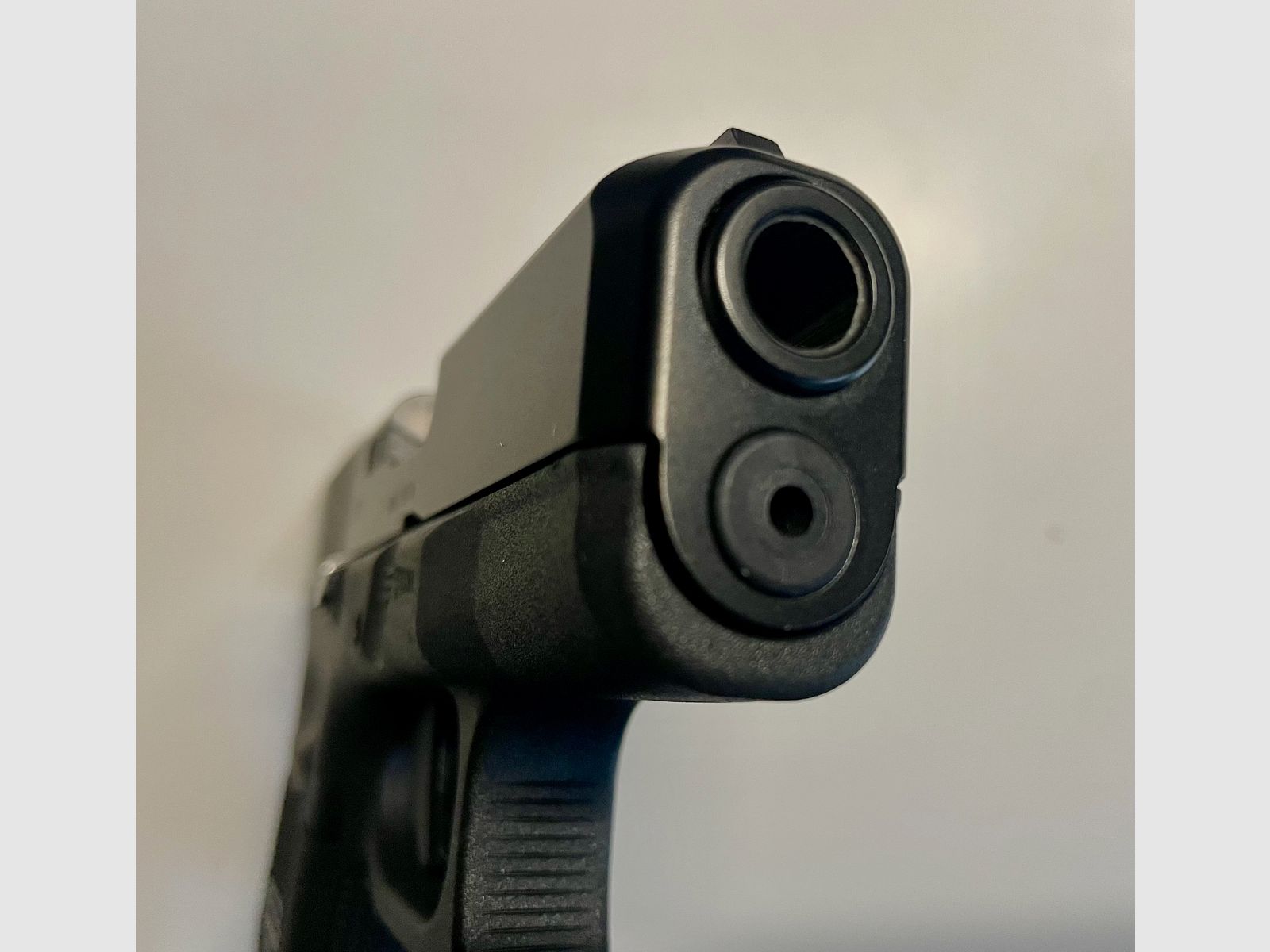 Glock 26 Gen.5 caliber 9mm Luger with box & 2 magazines