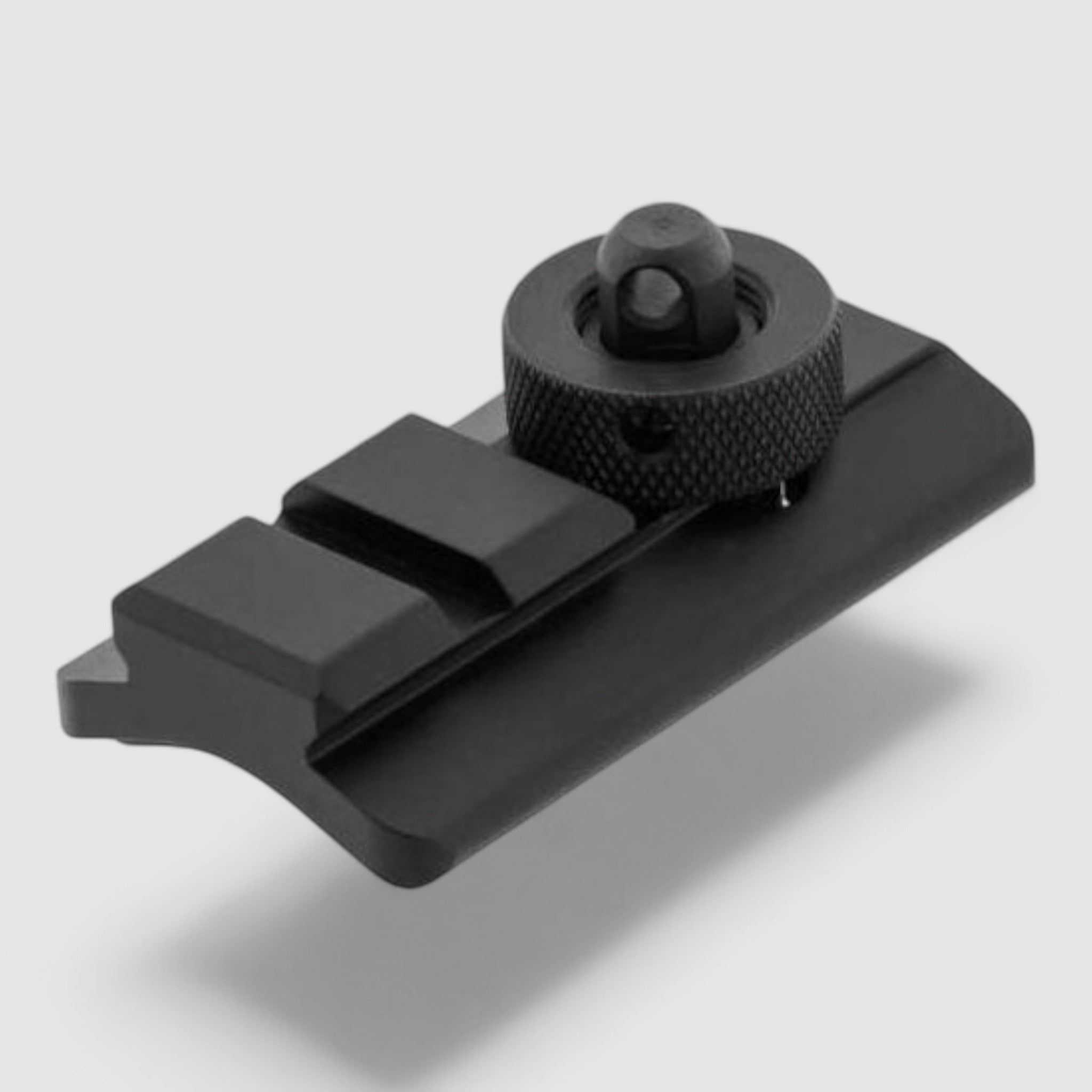 Adaptateur UTG de l'anneau de sangle vers Picatinny, image 1 sur 4