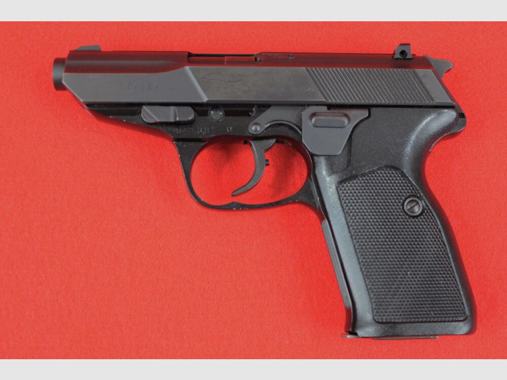 Walther P5