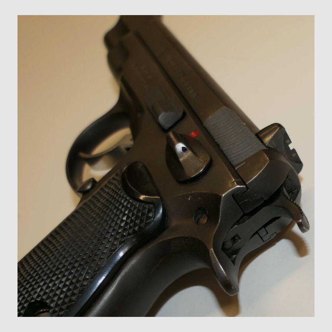 CZ Halbautomatische Pistole, CZ75, 9x19mm; 9mm Para; 9mm Luger
