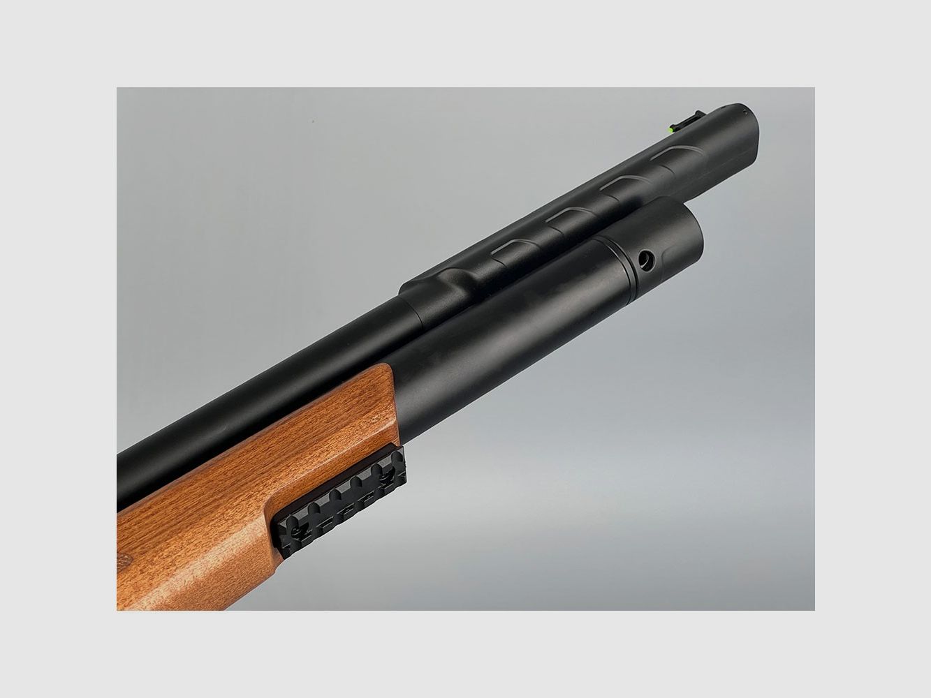 Carabina PCP Arcea-Snowpeak T-REX Madera – Calibre 6.35, imagen 4 de 8