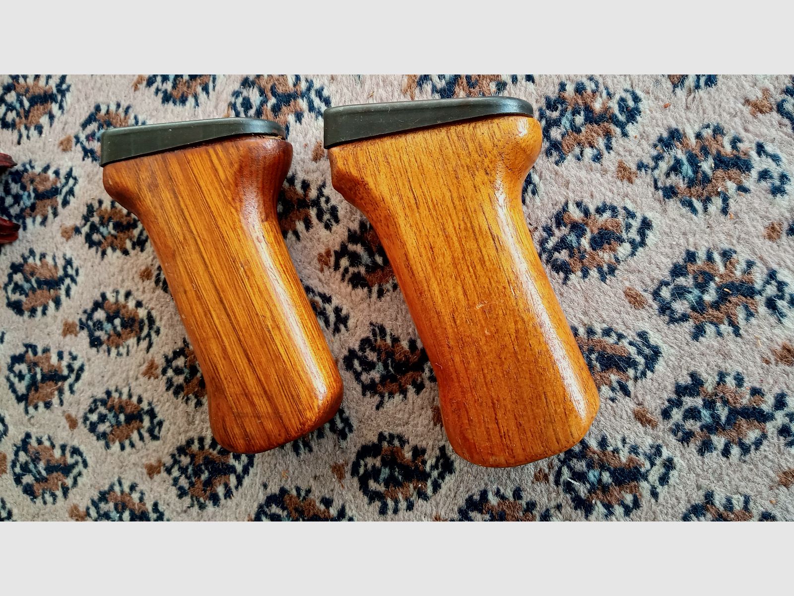 Preis VB Chinesische Type-56 Schaft-Sets aus "Chu-Wood" / Sino AK47  // Norinco SDM Polytech