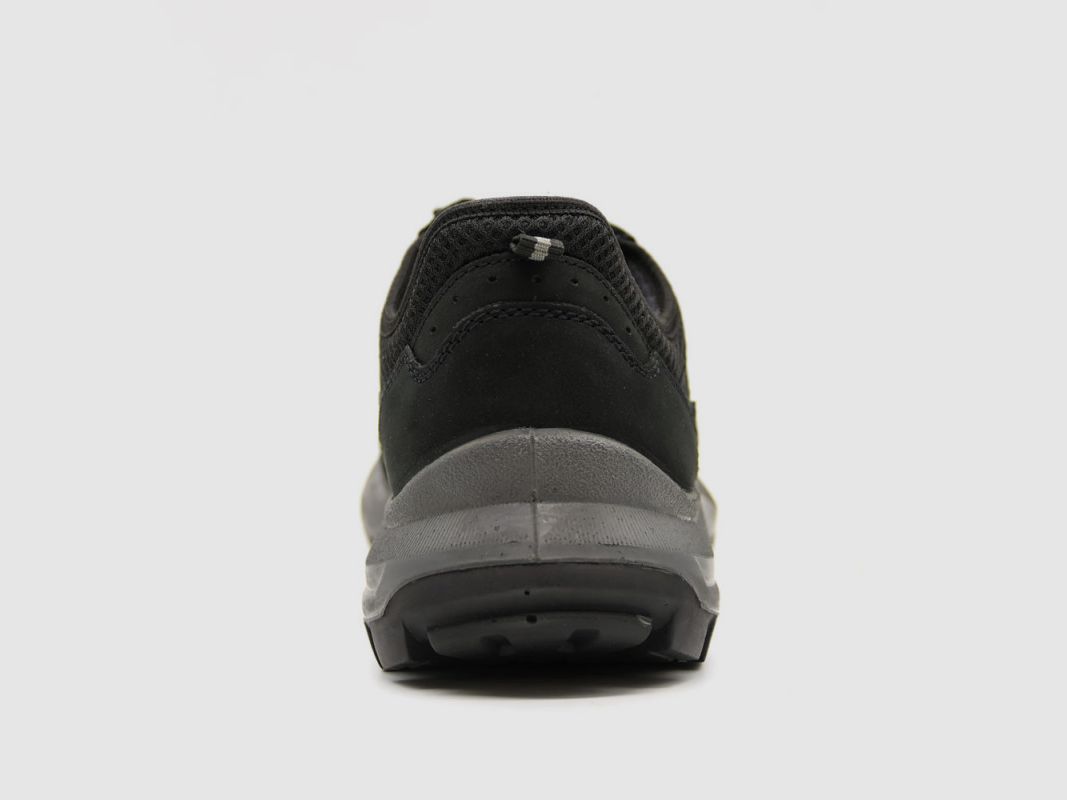 Schwarze niedrige Ayoka Dick Schuhe aus wasserdichtem Leder, Bild 11 von 14