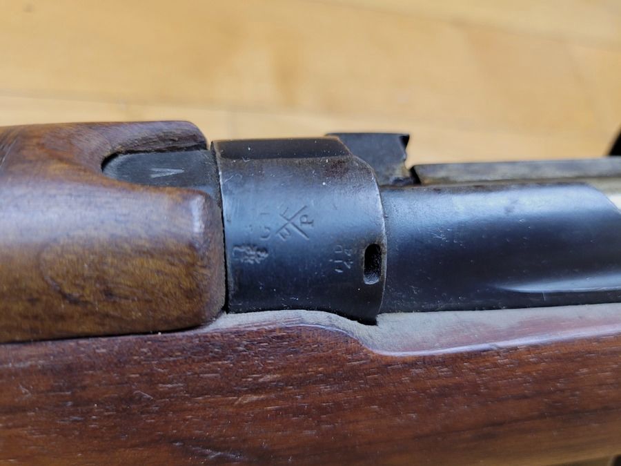 Sehr gutes englisches Gewehr Lee Enfield MKIII (*) – gute Verarbeitung B.S.A von 1916 – Originalkaliber 303 Brit. – Gewehrriemen – Magazin im Modell – sehr guter Zustand, Bild 27 von 30