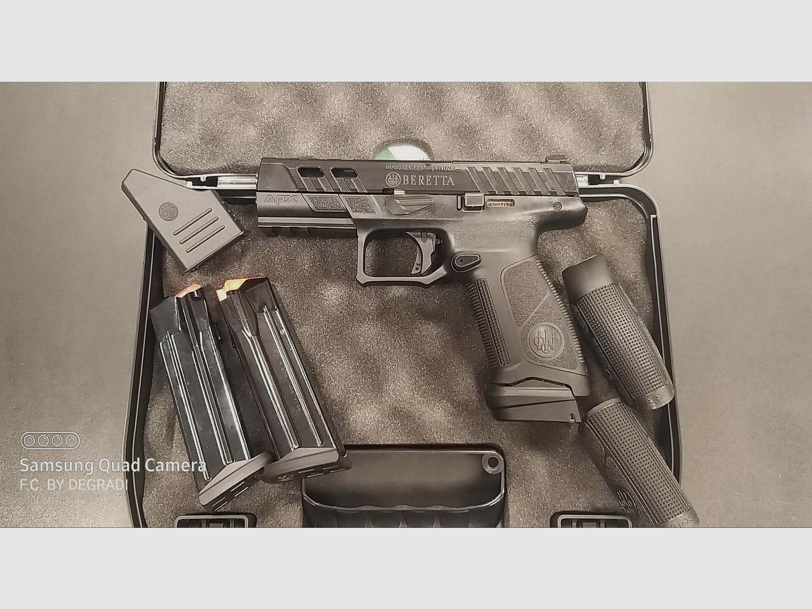 BERETTA APX A1 PORTED KALIBER 9X19, afbeelding 1 van 4