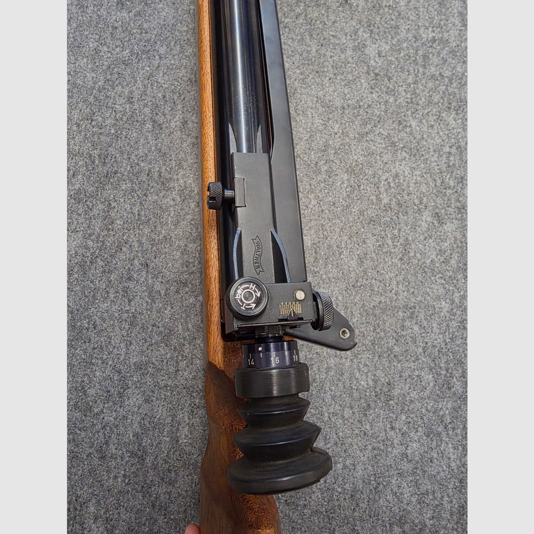 Match Luftgewehr Seitenspanner Walther LGR  sehr selten im tollen Zustand, kaum benutzt.