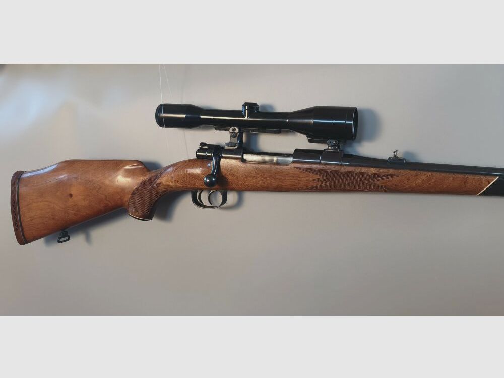 AKAH Merkur 7x64