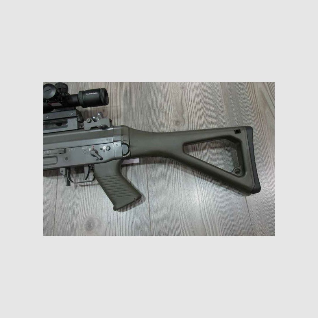 SIG 550 (vendu), image 3 sur 7