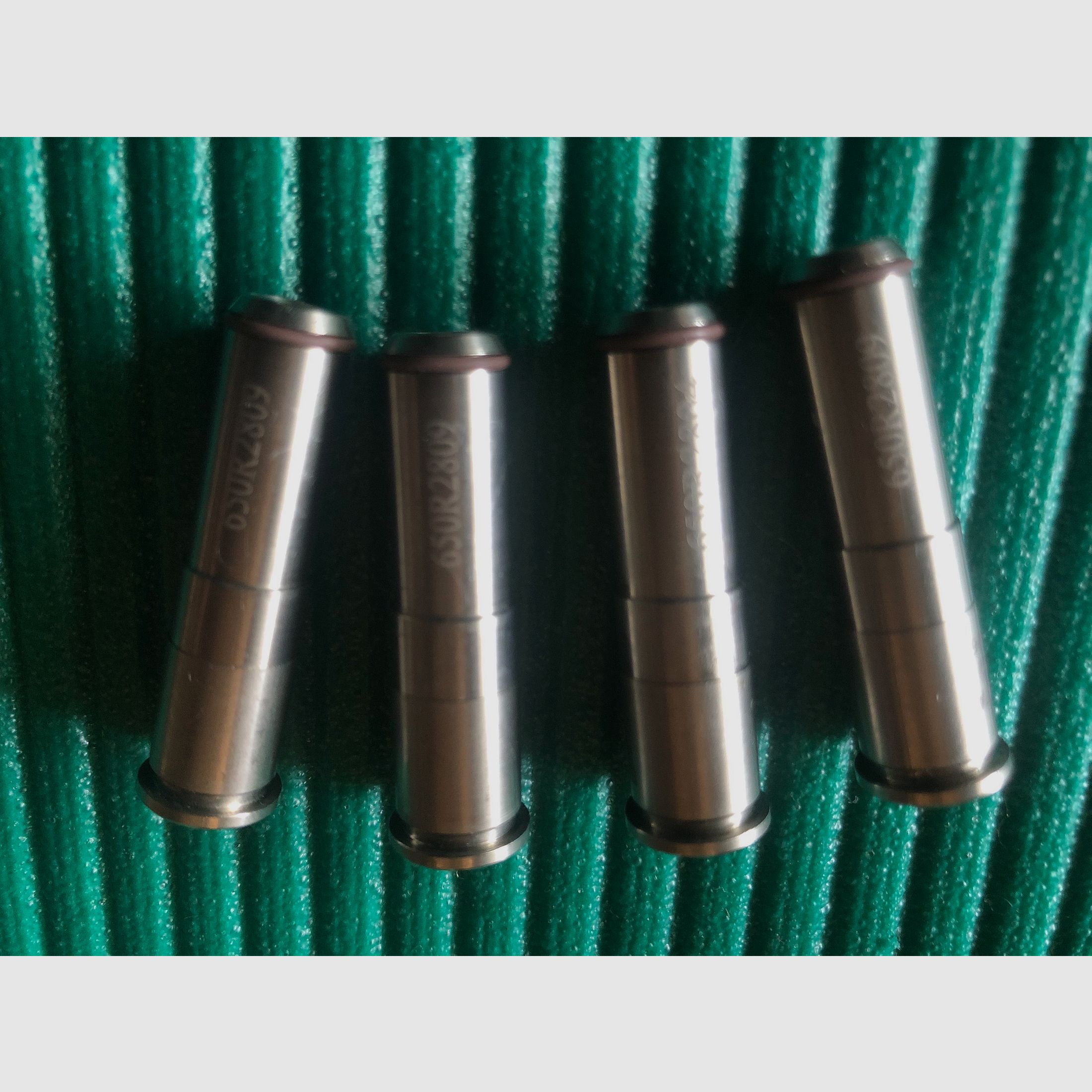 Laser Ammo Sure Strike 38SP/357Mag czteropak czerwonego lasera (bez baterii)