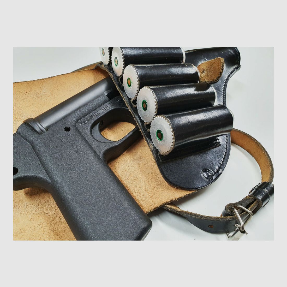 GEBR. DEWALD OHG HK P2 Borsa per pistola segnaletica SigPi P2A2 con tracolla, immagine 9 di 9