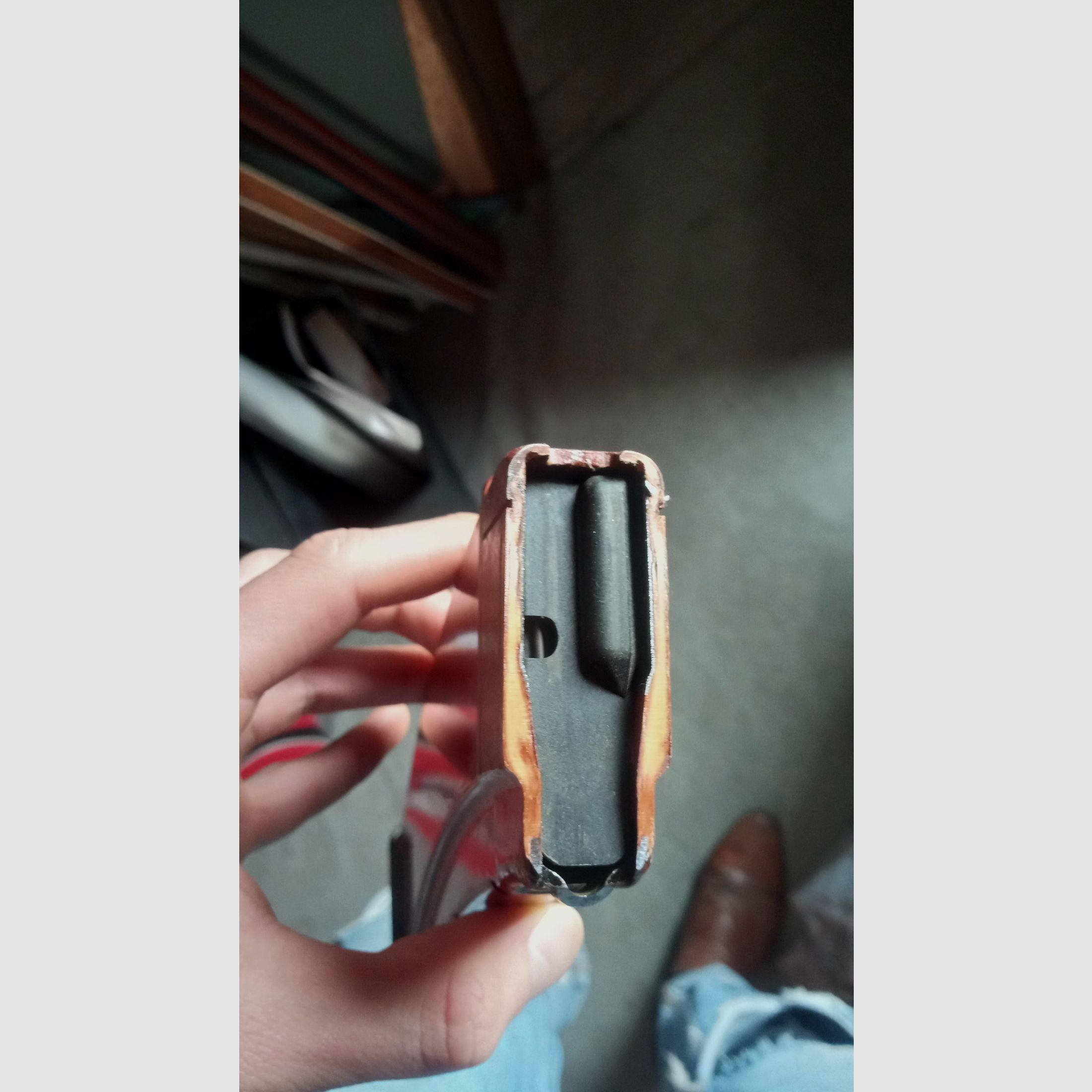 ost-deutsches MPi-74 / AK74 Deko Magazin aus AG4 Glasfaser Bakelit (unbrauchbar/deaktiviert)   // DDR NVA / Yunker