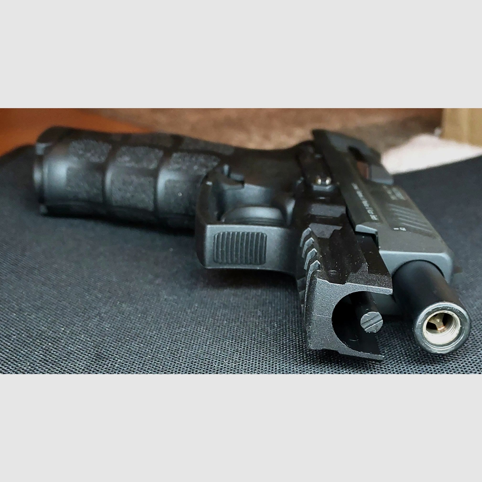 Heckler & Koch P30 blank firing pistol 9 mm P.A.K. blued (PTB 912)