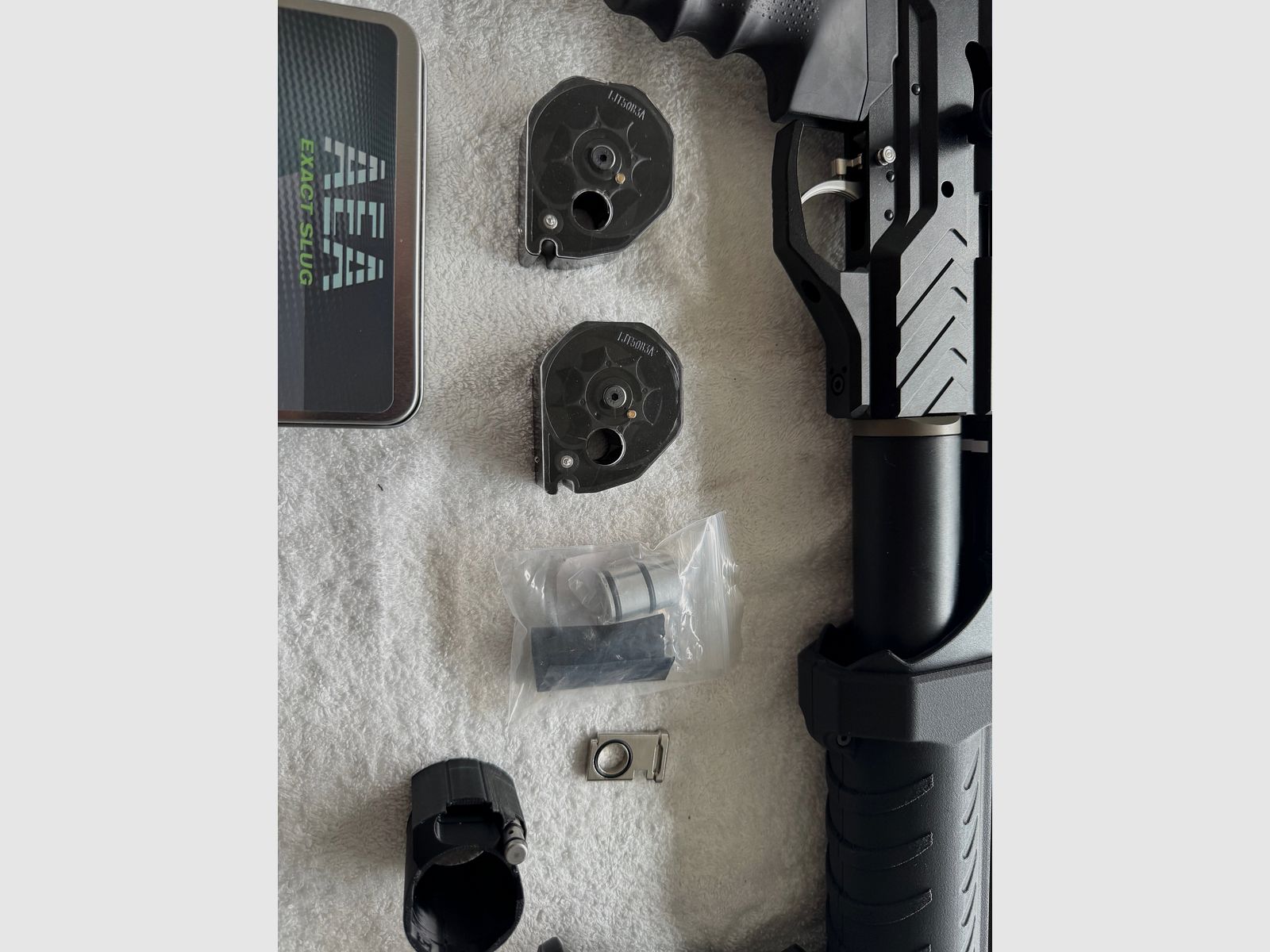 AEA Megalodon F Serie mit Schalldämpfer Kaliber 50