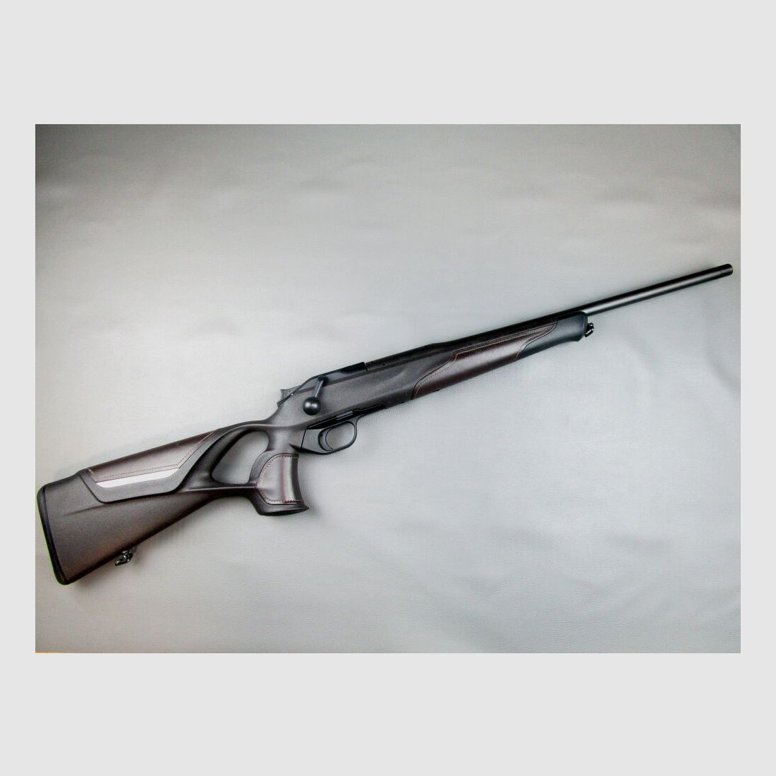 Blaser R8 Professional Success -Links mit Kammergriff rechts