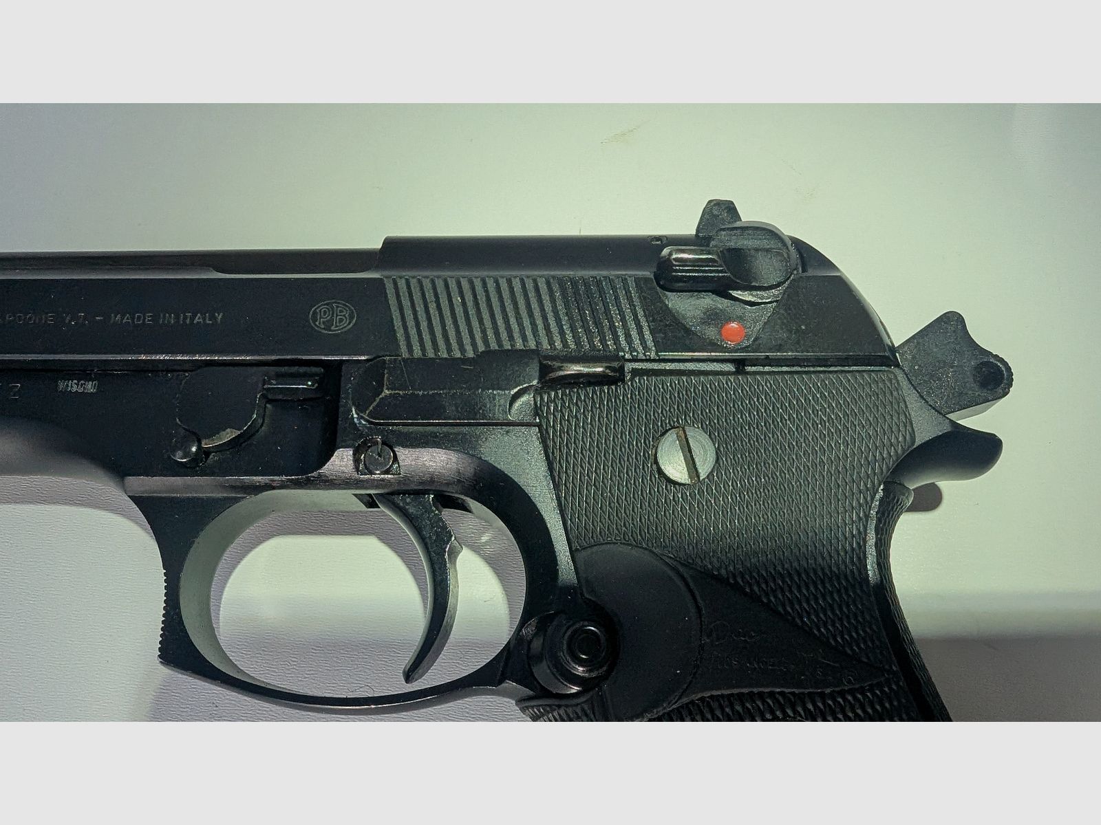 Beretta 92F 9mm Luger