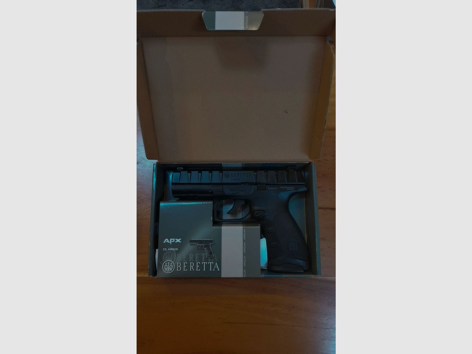 Beretta APX CO₂ Airsoft – très bon état – disponible immédiatement prix à débattre