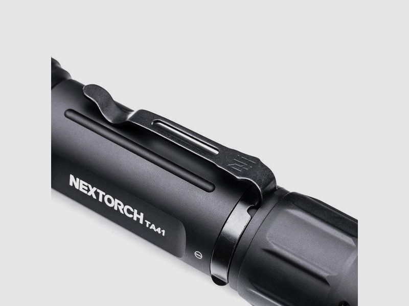 NEXTORCH TA41 Set – 2.600 lm incluant batterie, support et interrupteur à câble