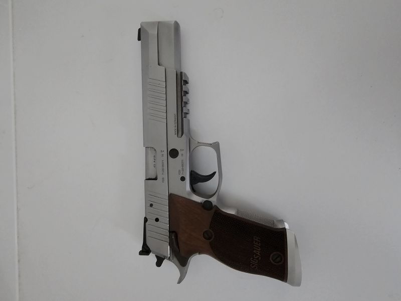 Sig Sauer P220 Six X Kaliber 45 ACP