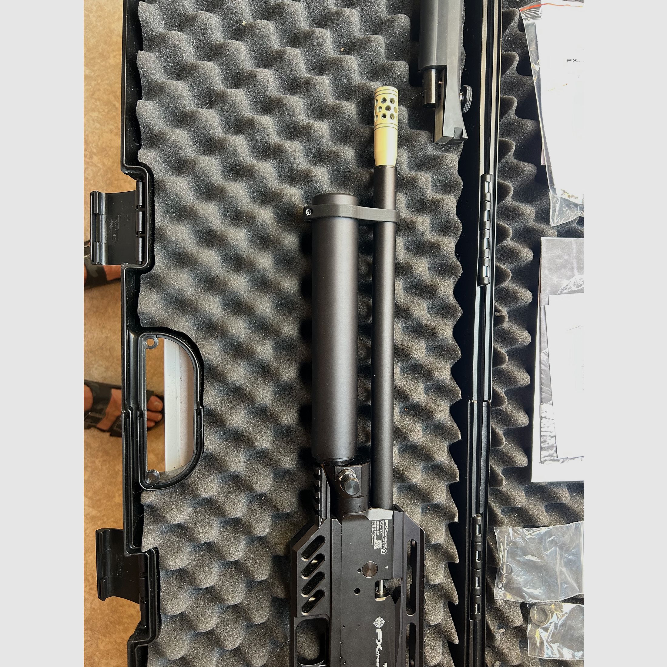 FX Dreamline Tactical Compact Luftgewehr 7,5 Joule , Kal. 4,5 (.177) inkl. 3 Mag und Compact Schulterstütze