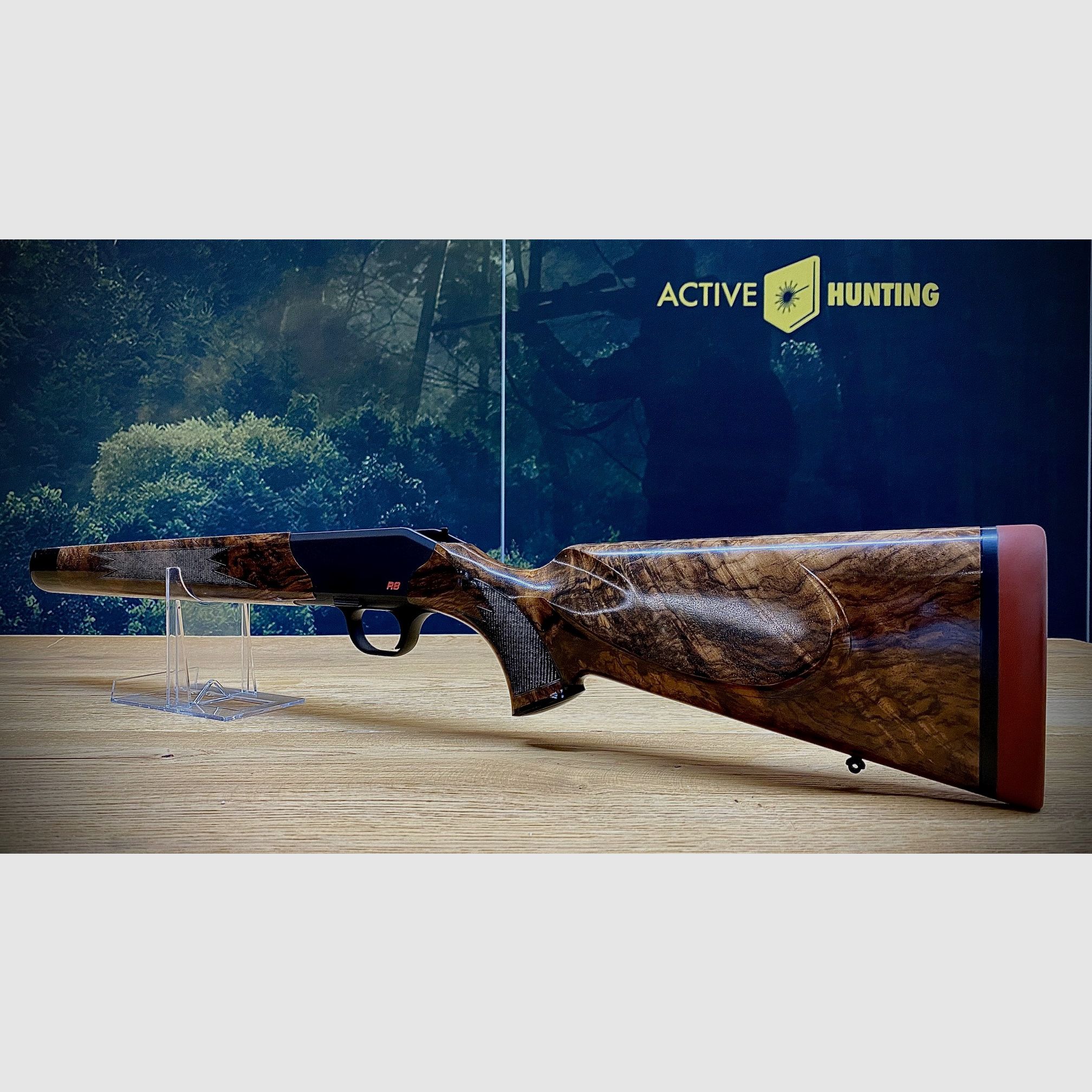 Blaser R8 Safari Schaft mit Gehäuse-System / HK7 / rote Schaftkappe / Finanzierung möglich!