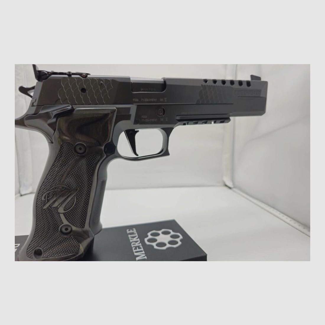 SIG Sauer P226 9mm Luger