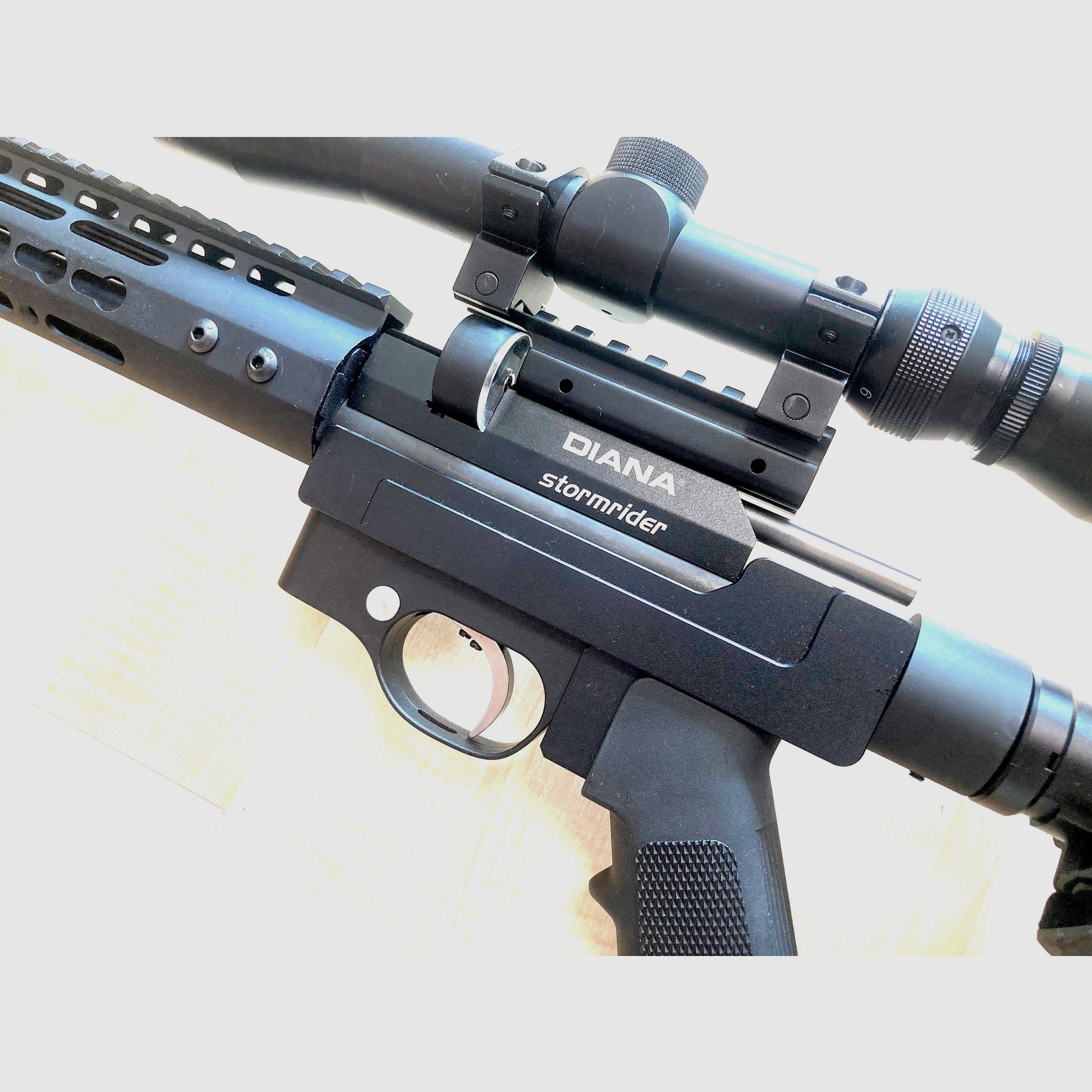 Carabine à air Diana Stormrider avec système de crosse aluminium AR15-Tactical, F libre dès 18 ans avec kit export 35J