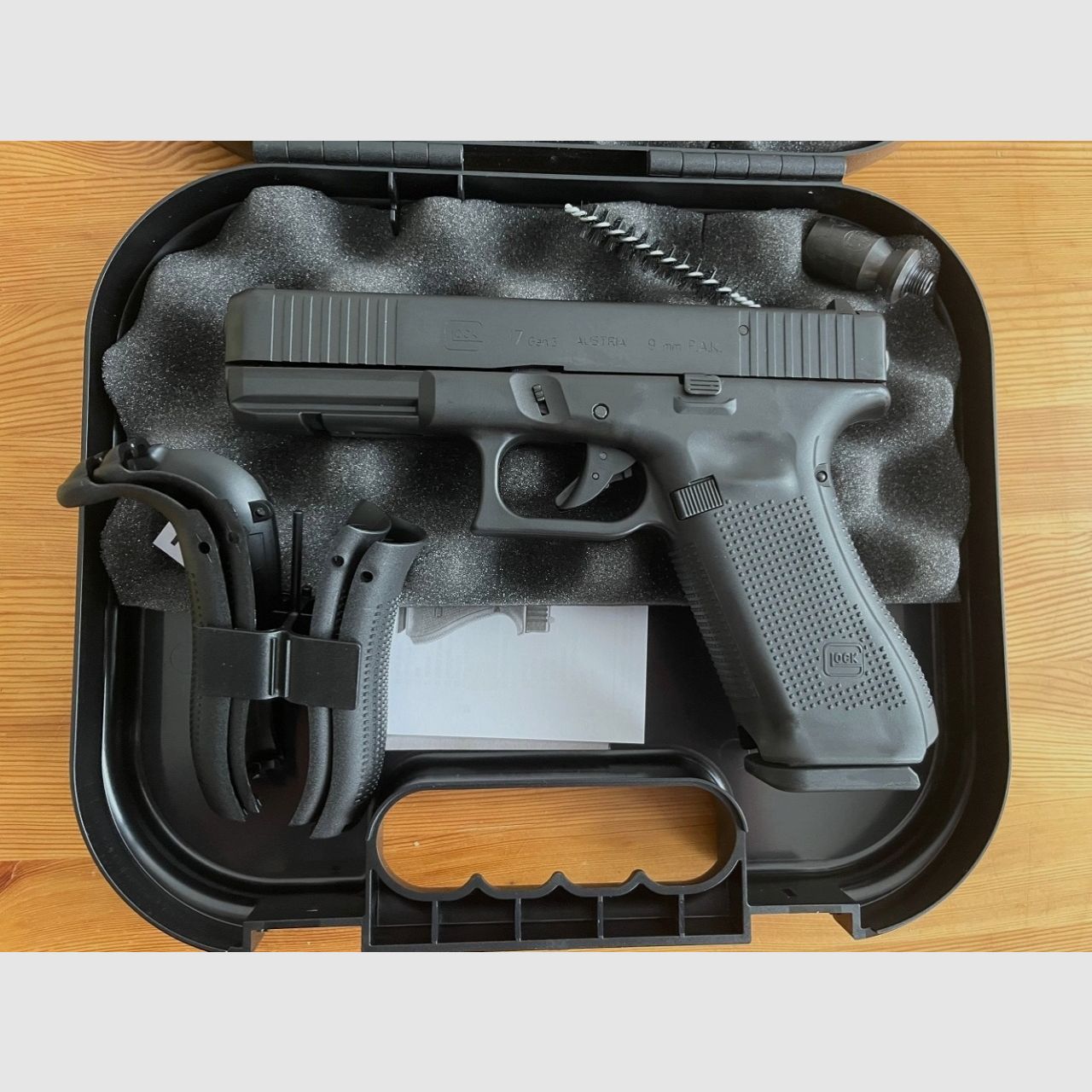 Glock 17 gen 5 First Edition 9mm PAK, as new