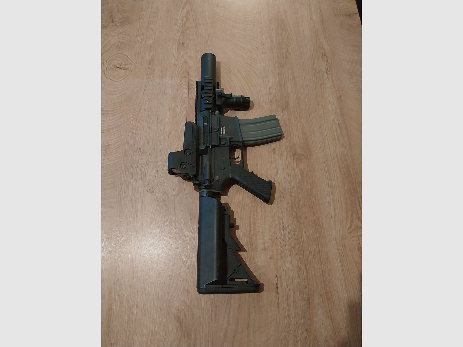 Umarex Elite Force EF18