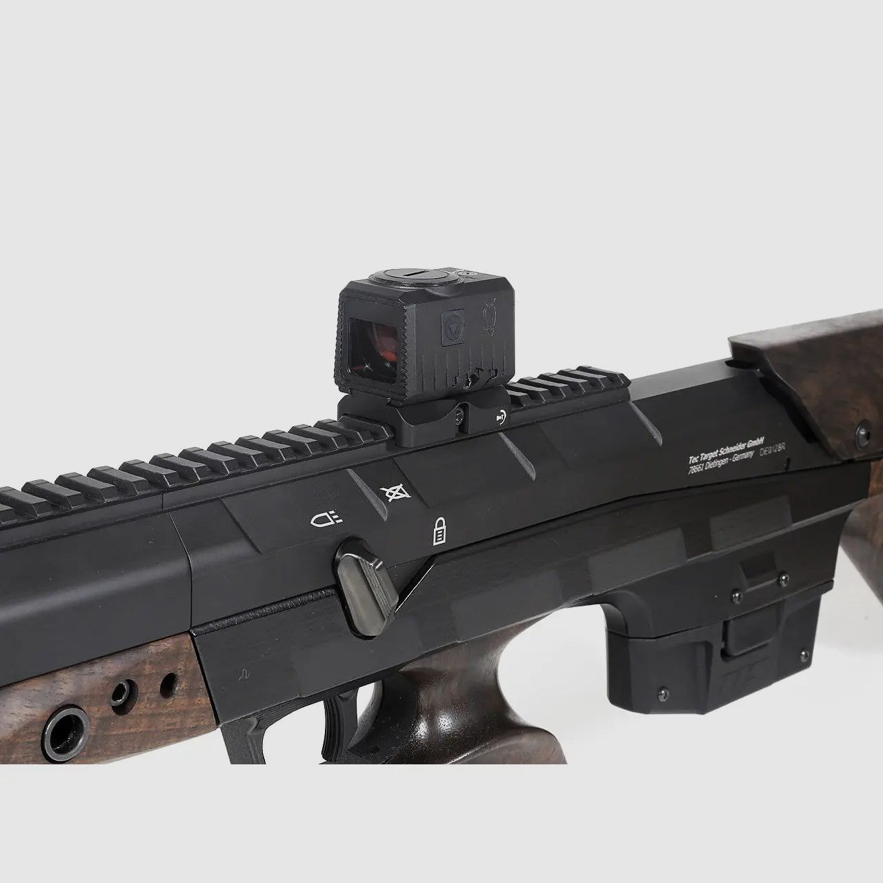 NV 1x25 CS Universale