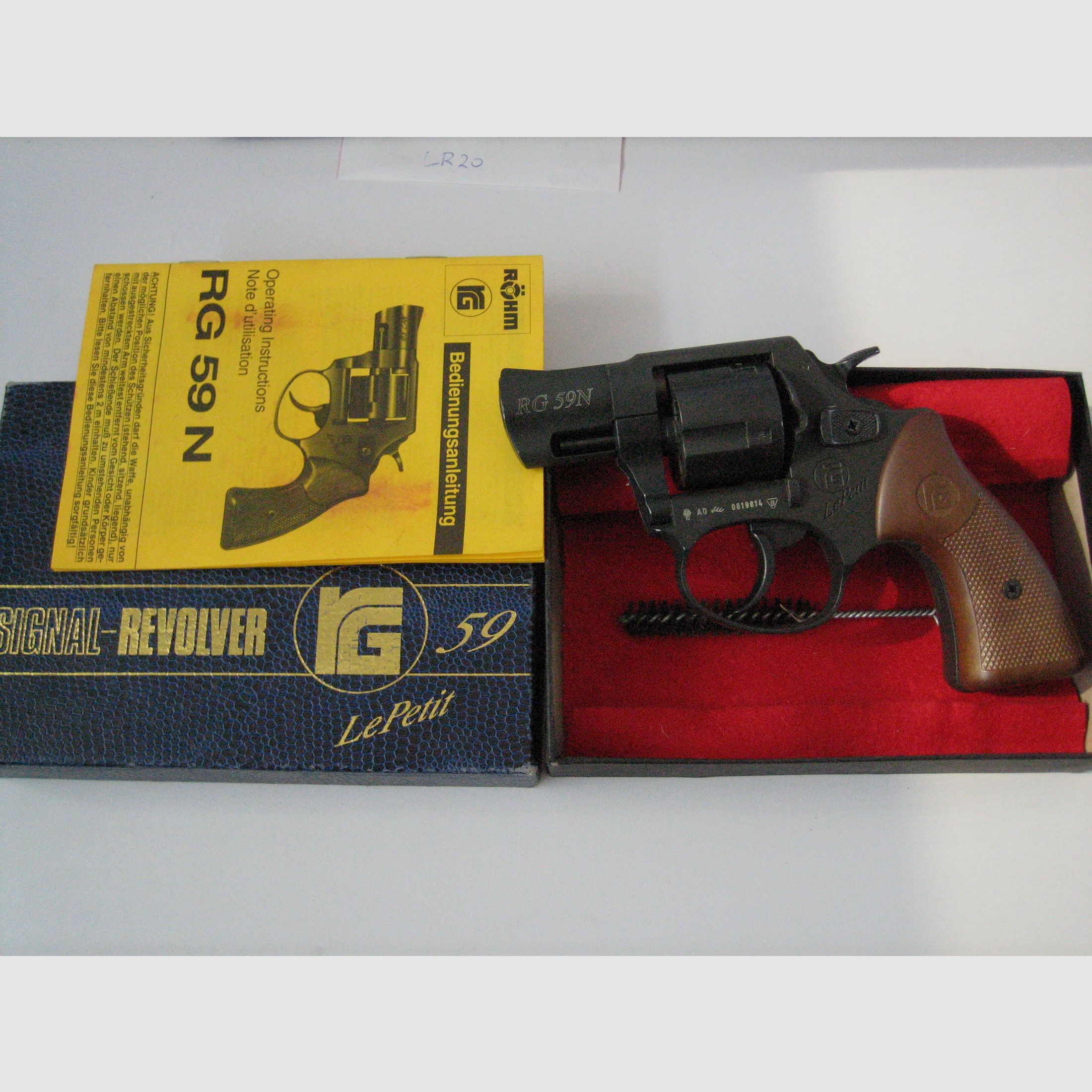 Röhm RG 59N Le Petit ( die Kleine ) cal. 9 mm R Knall Schreckschuss- Gasrevolver neu neuwertig 