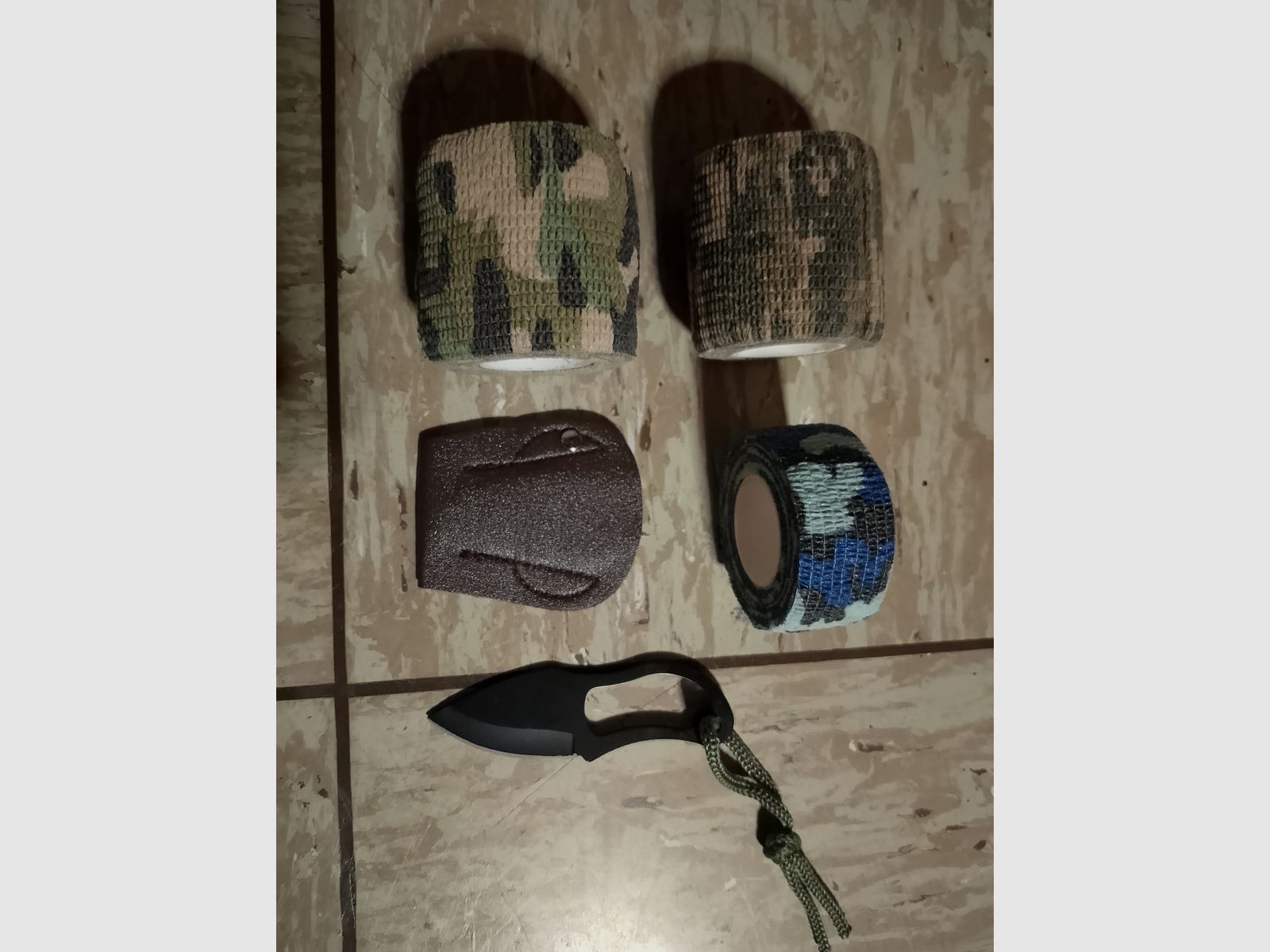 1x Pocket Knife Mini Messer kleines Angelmesser Outdoor Taschenmesser neu Mini Allrounder Brieföffner + Tarnband flecktarn band 3 Rollen 