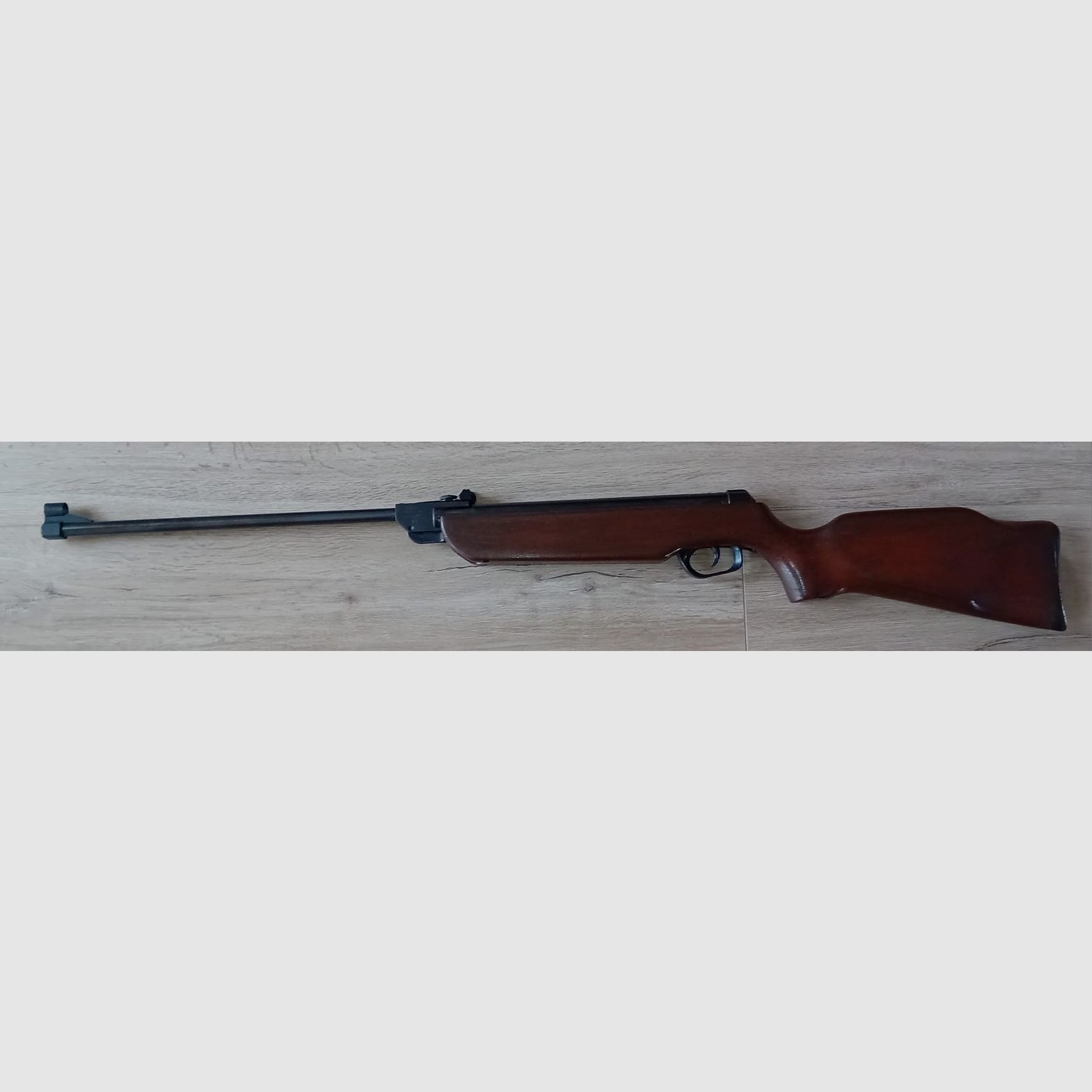 Fusil à air Elgamo Modèle 300